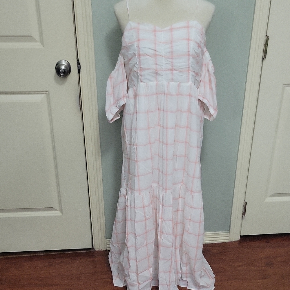 Women's Pink Grid Off-Shoulder Maxi Dress